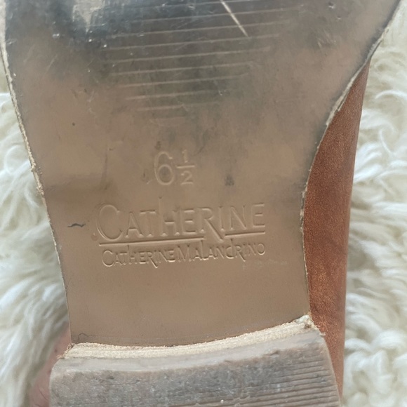 Catherine Malandrino Cognac Cutout Loafers/Flats - Picture 2 of 6